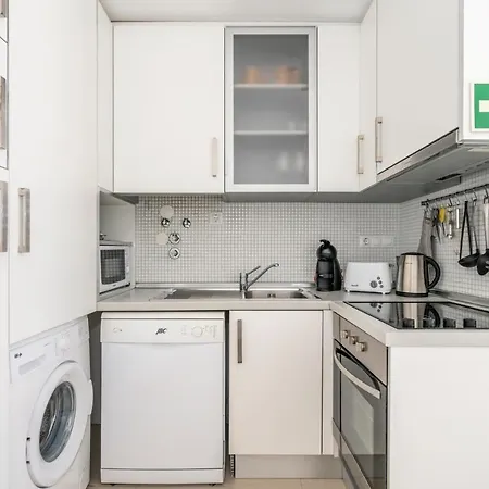 Apartment Bright & Spacious 2 Bed Flat 2 Bath W Garage In Marina Lagos